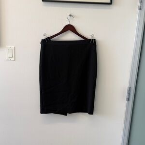 J. Crew women's black pencil Skirt Size 10
